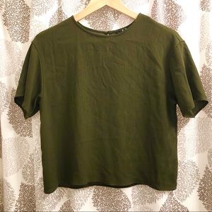 XS Uniqlo Olive Green Top